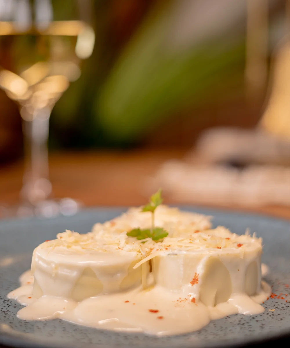 Gastronomia do Varshana Hotel em São Luiz do Purunã, Balsa Nova. Restaurante do Varshana Hotel